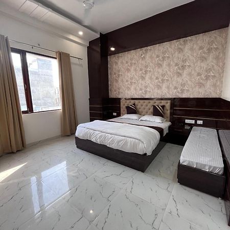 Hotel Mangalam Grand à Lucknow Extérieur photo