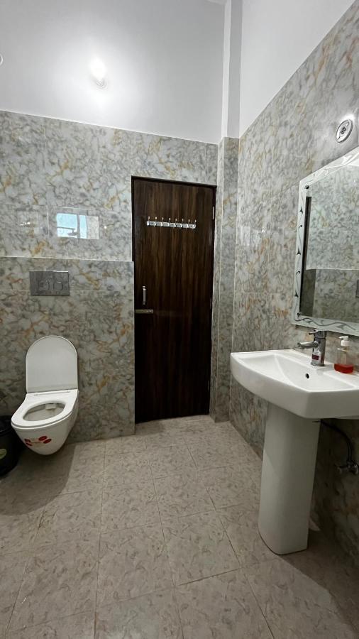 Hotel Mangalam Grand à Lucknow Extérieur photo