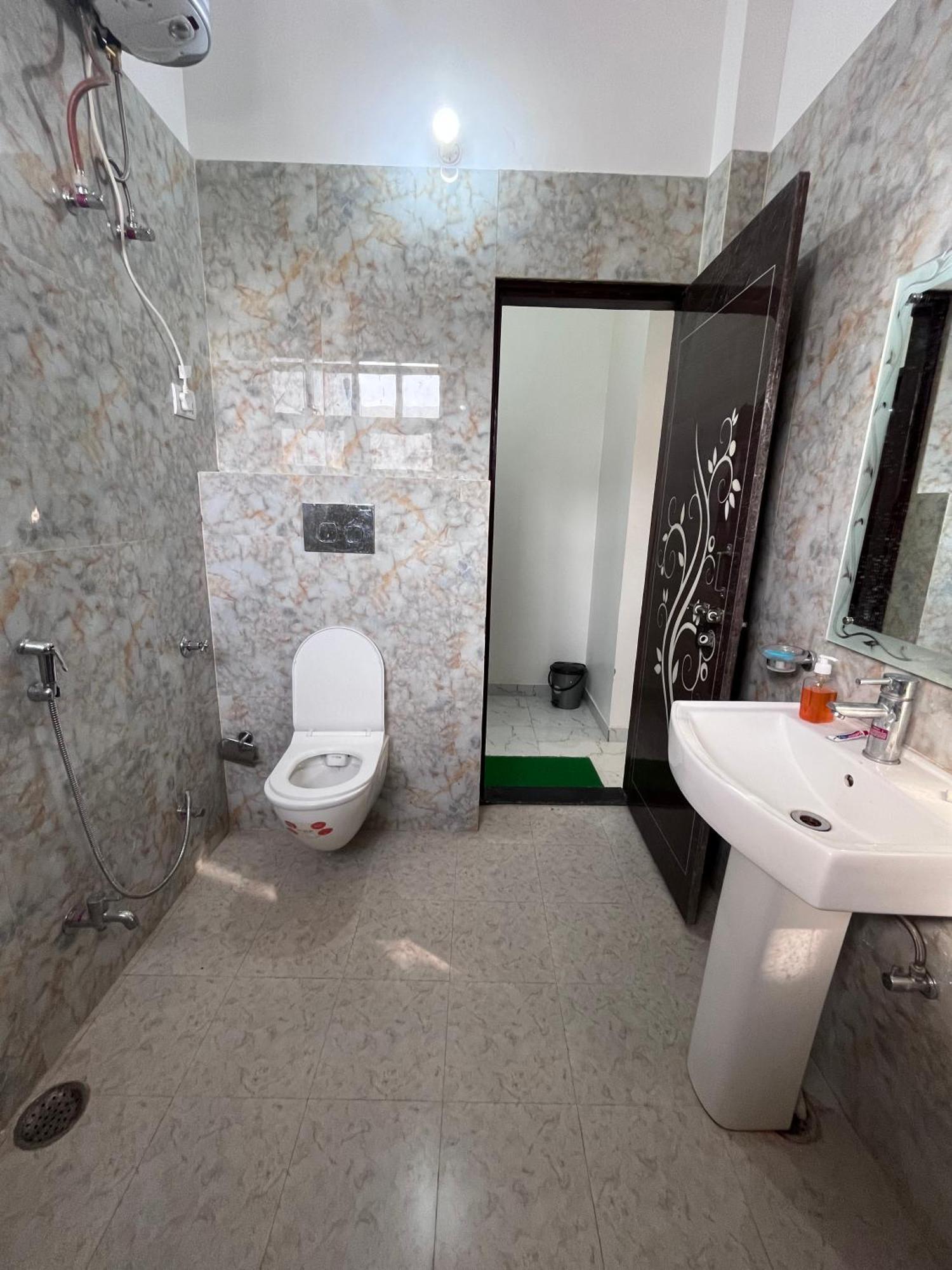 Hotel Mangalam Grand à Lucknow Extérieur photo